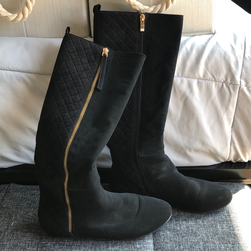 Flat suede tall boots
